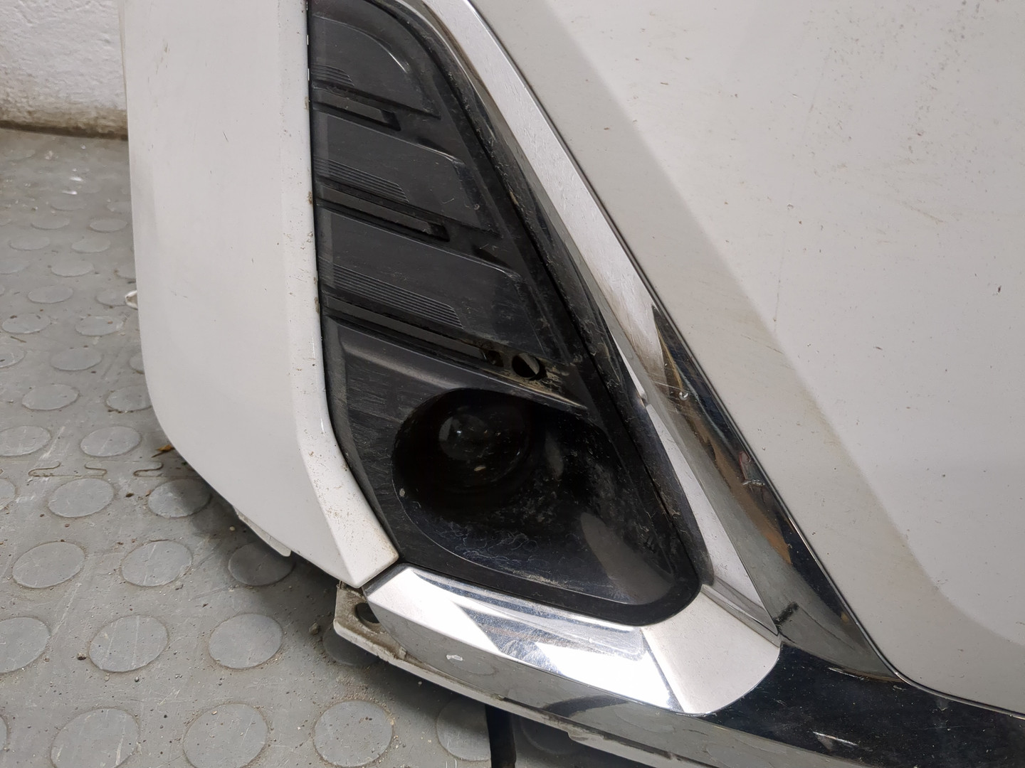 Бампер передний