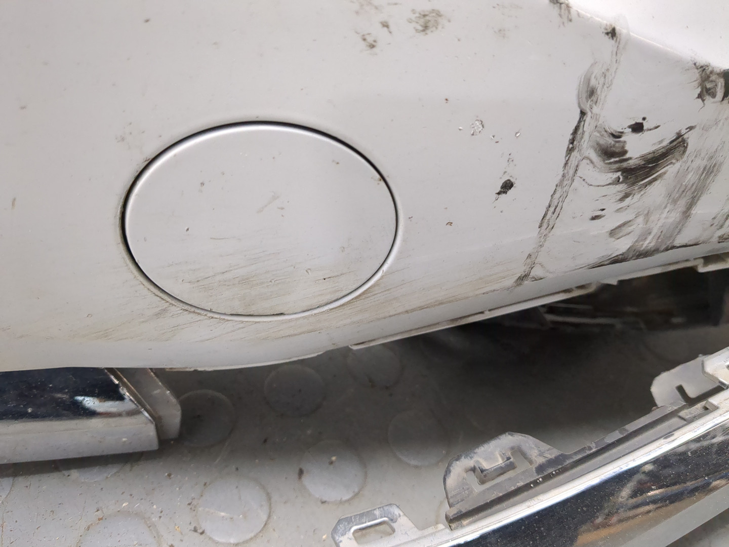 Бампер передний