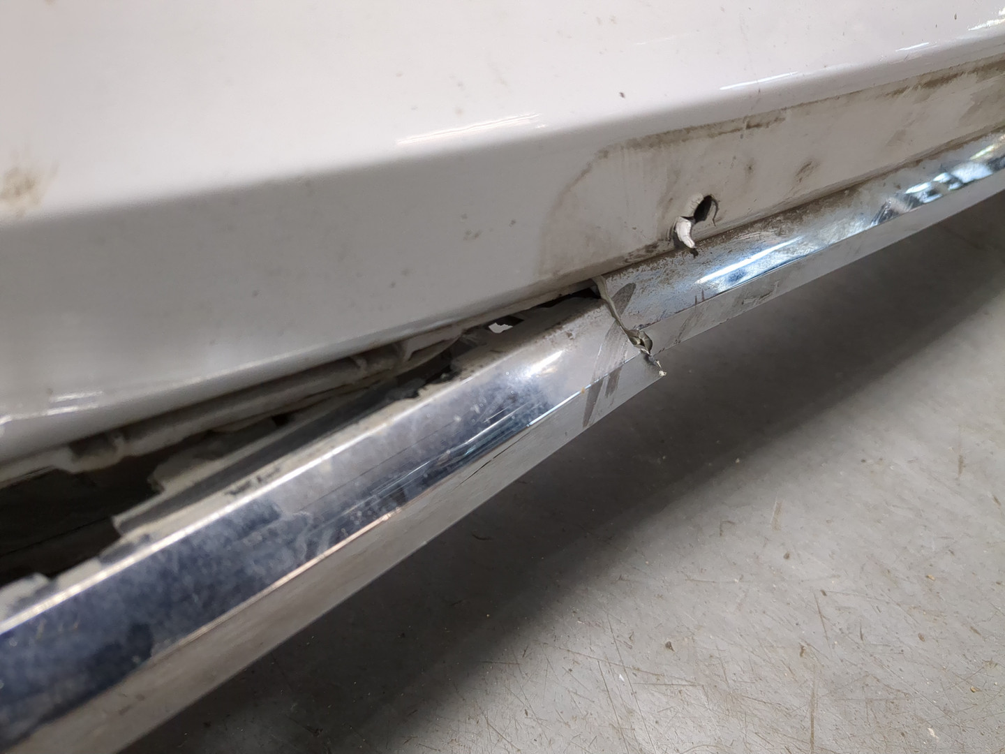 Бампер передний