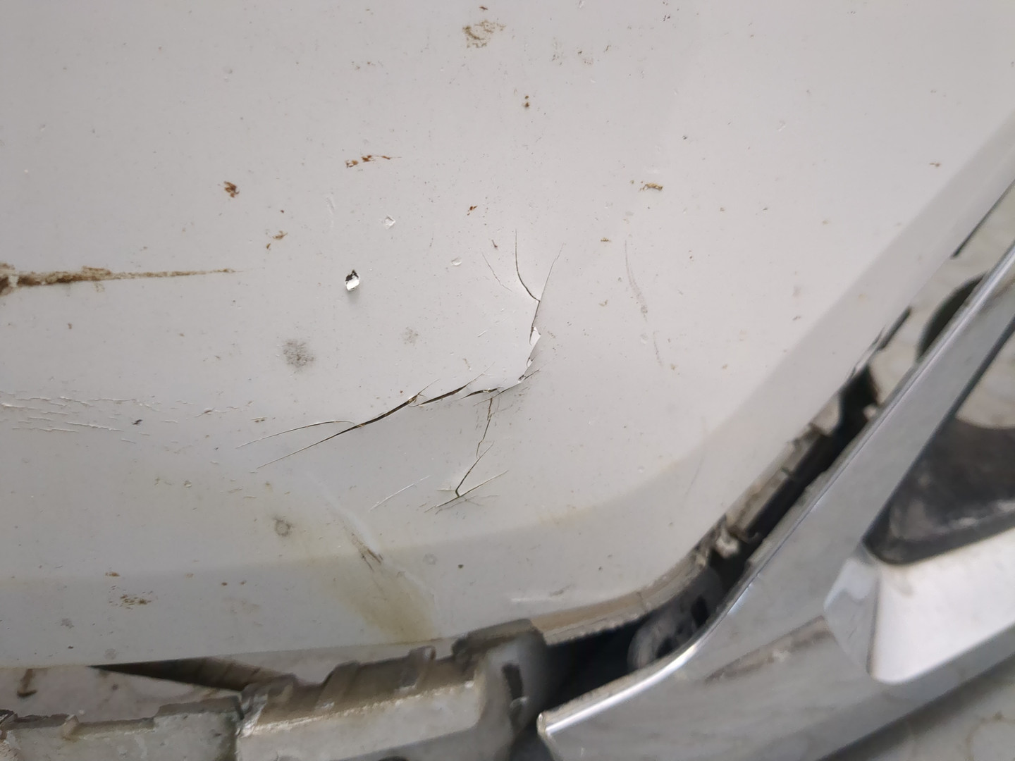 Бампер передний