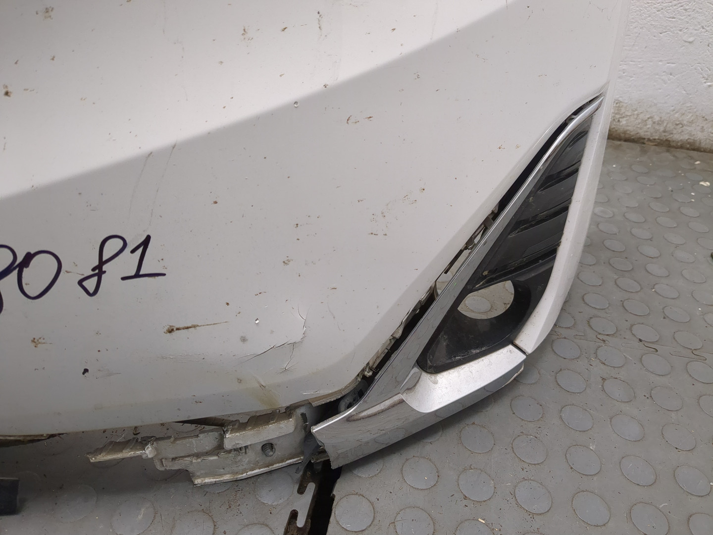 Бампер передний