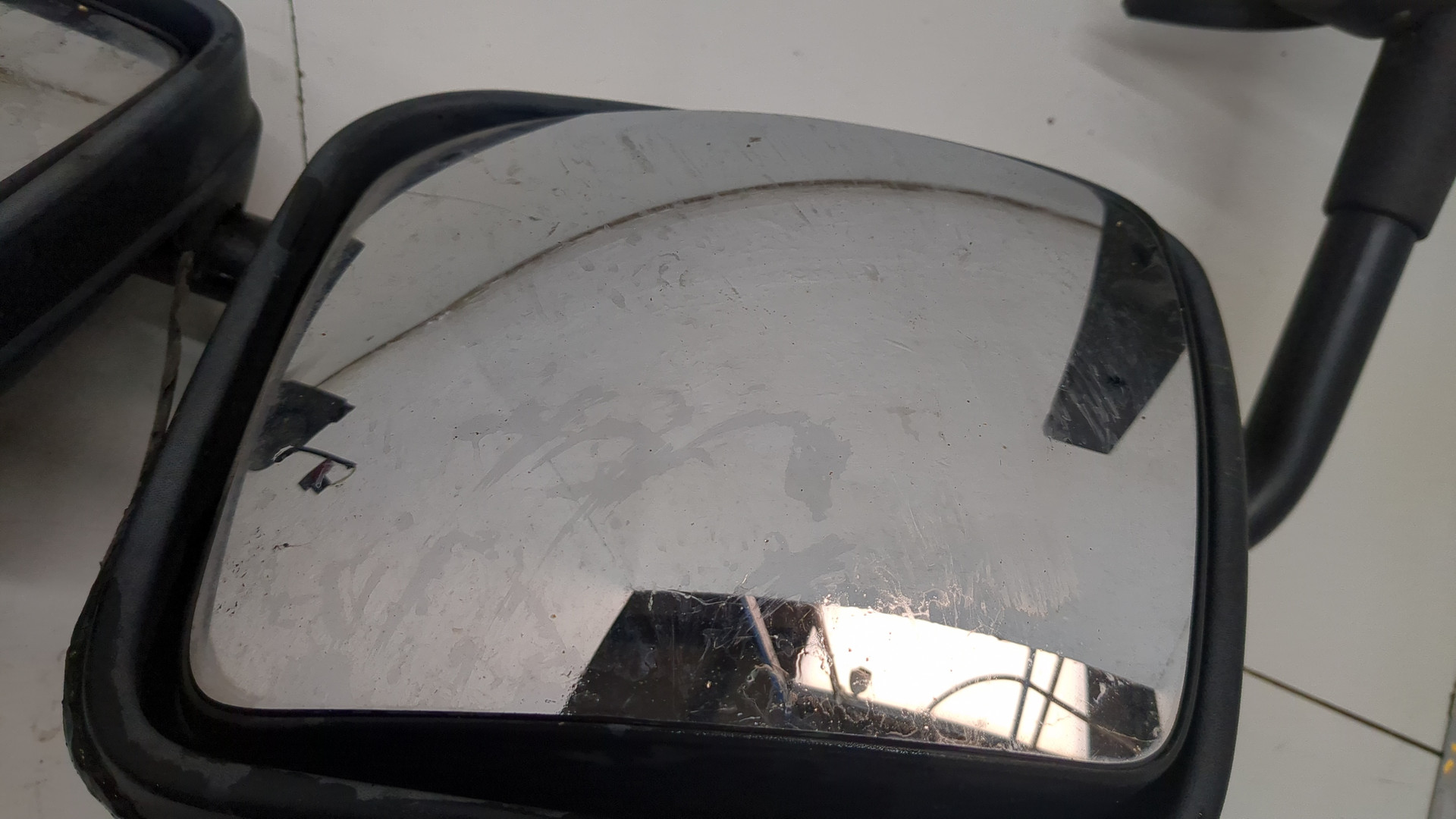 Зеркало правое электрическое