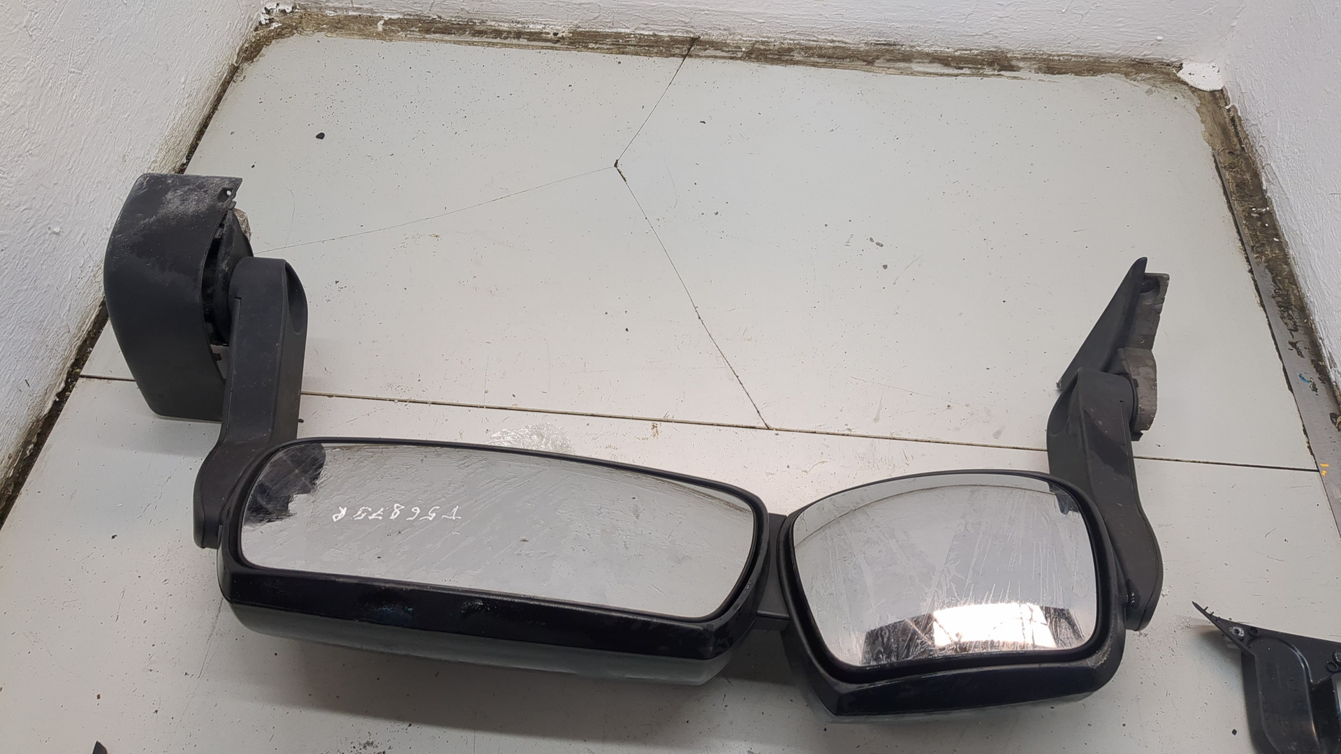 Зеркало правое электрическое