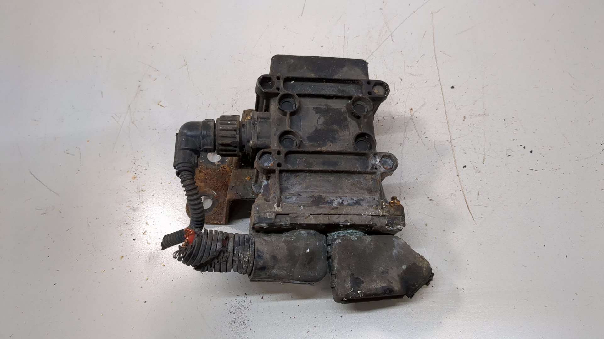 Выключатель массы