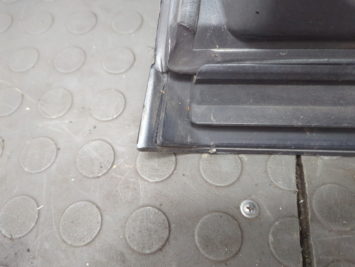 Дверь передняя левая