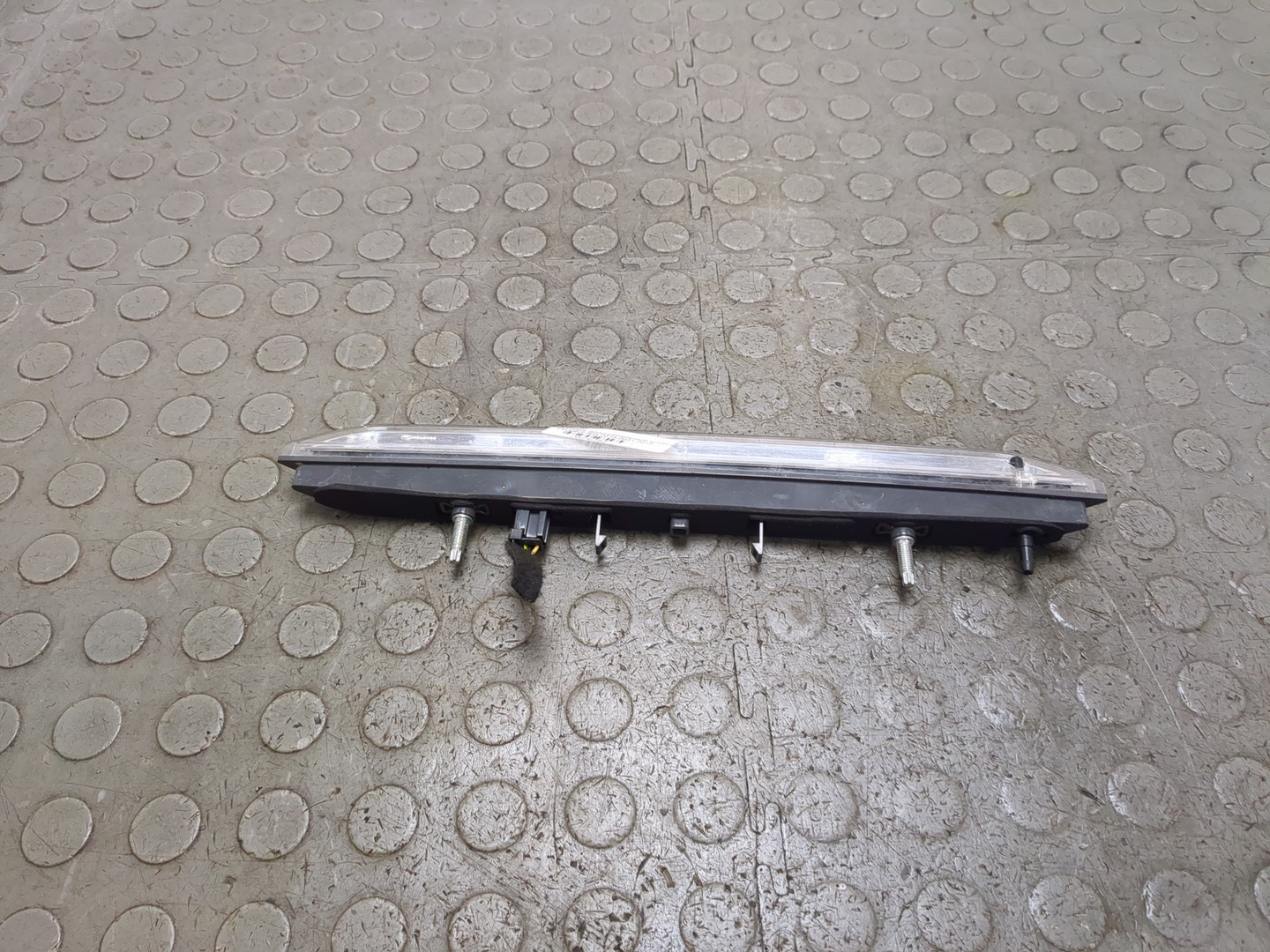 Фонарь задний (стоп сигнал)