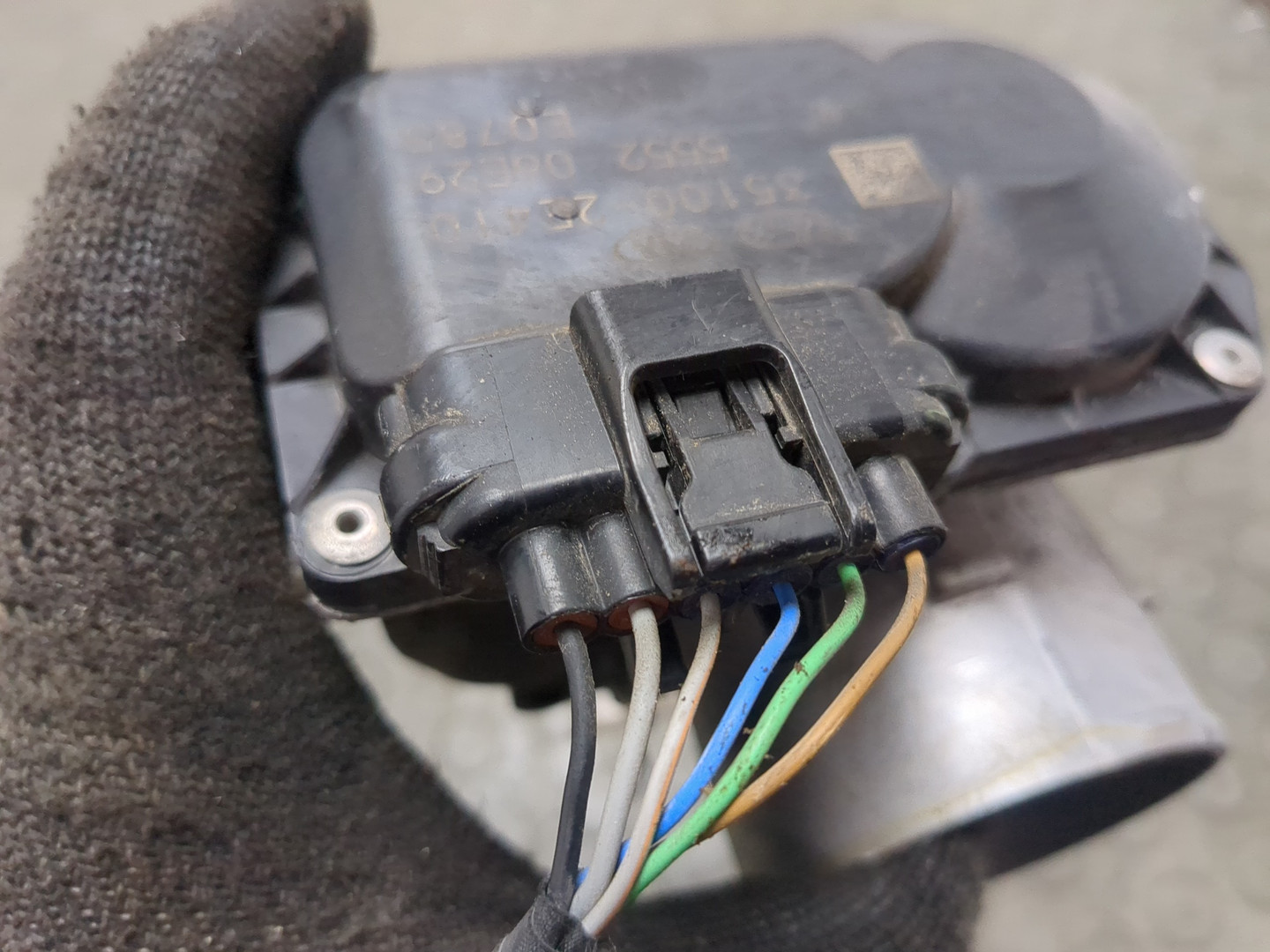 Заслонка дроссельная электрическая