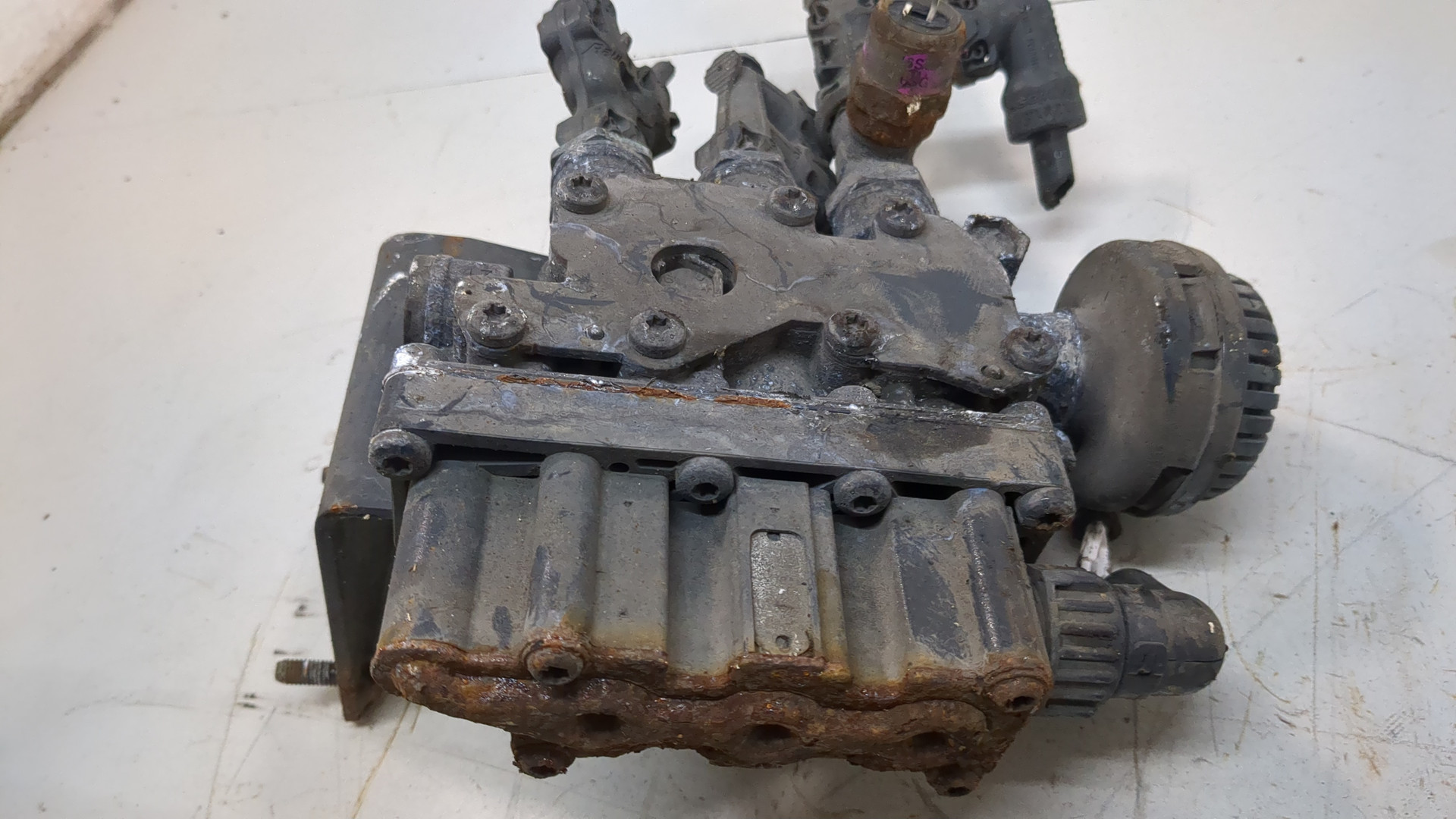 Кран уровня пола