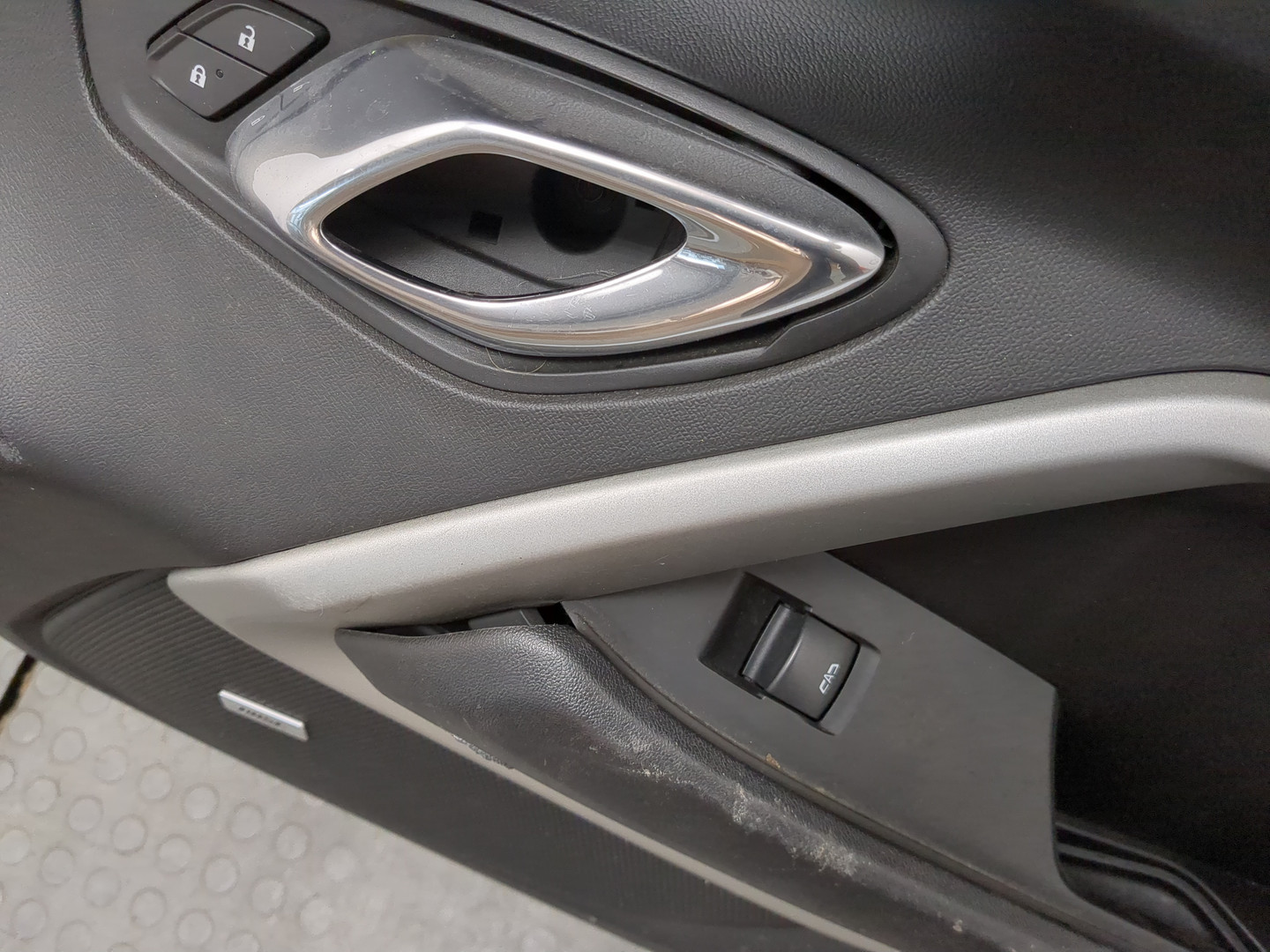 Дверь передняя правая