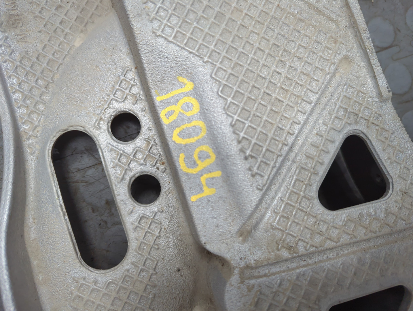 Балка подмоторная