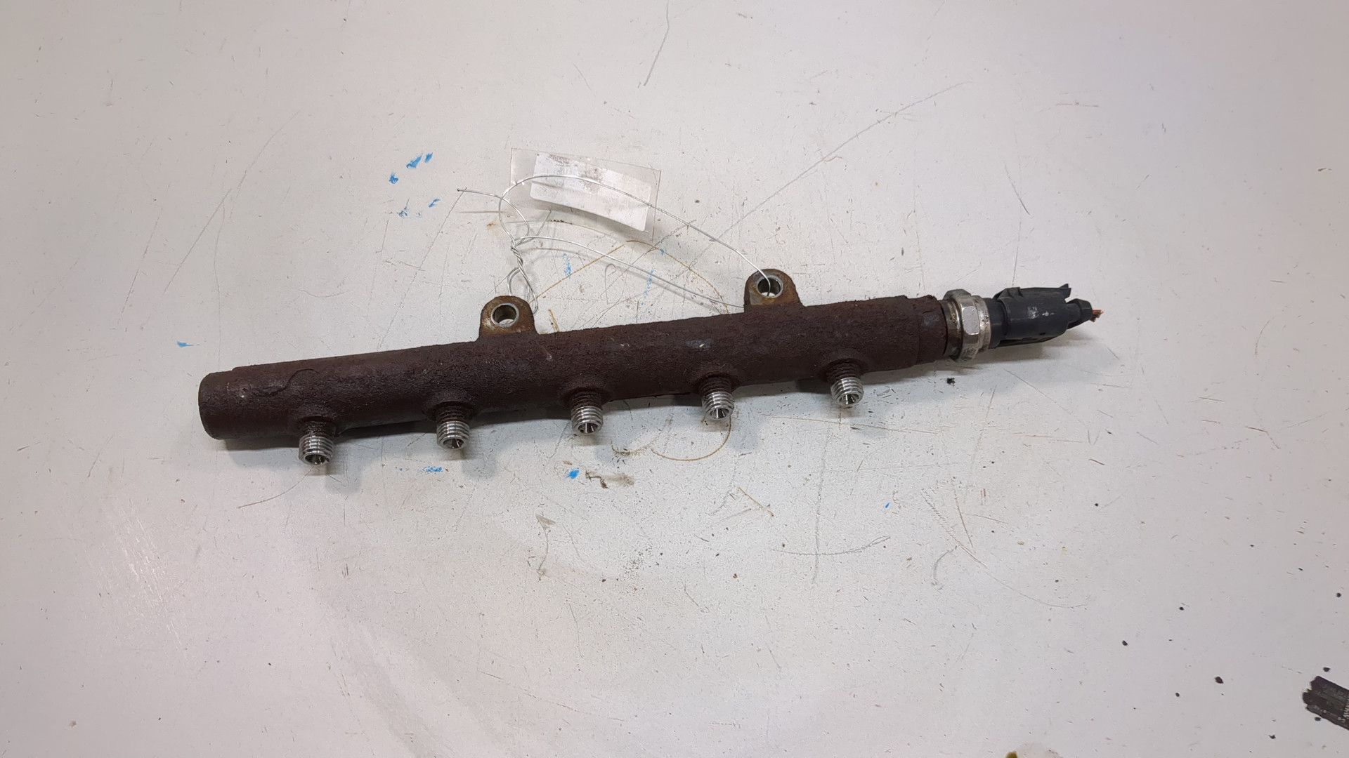 Рейка топливная (рампа)