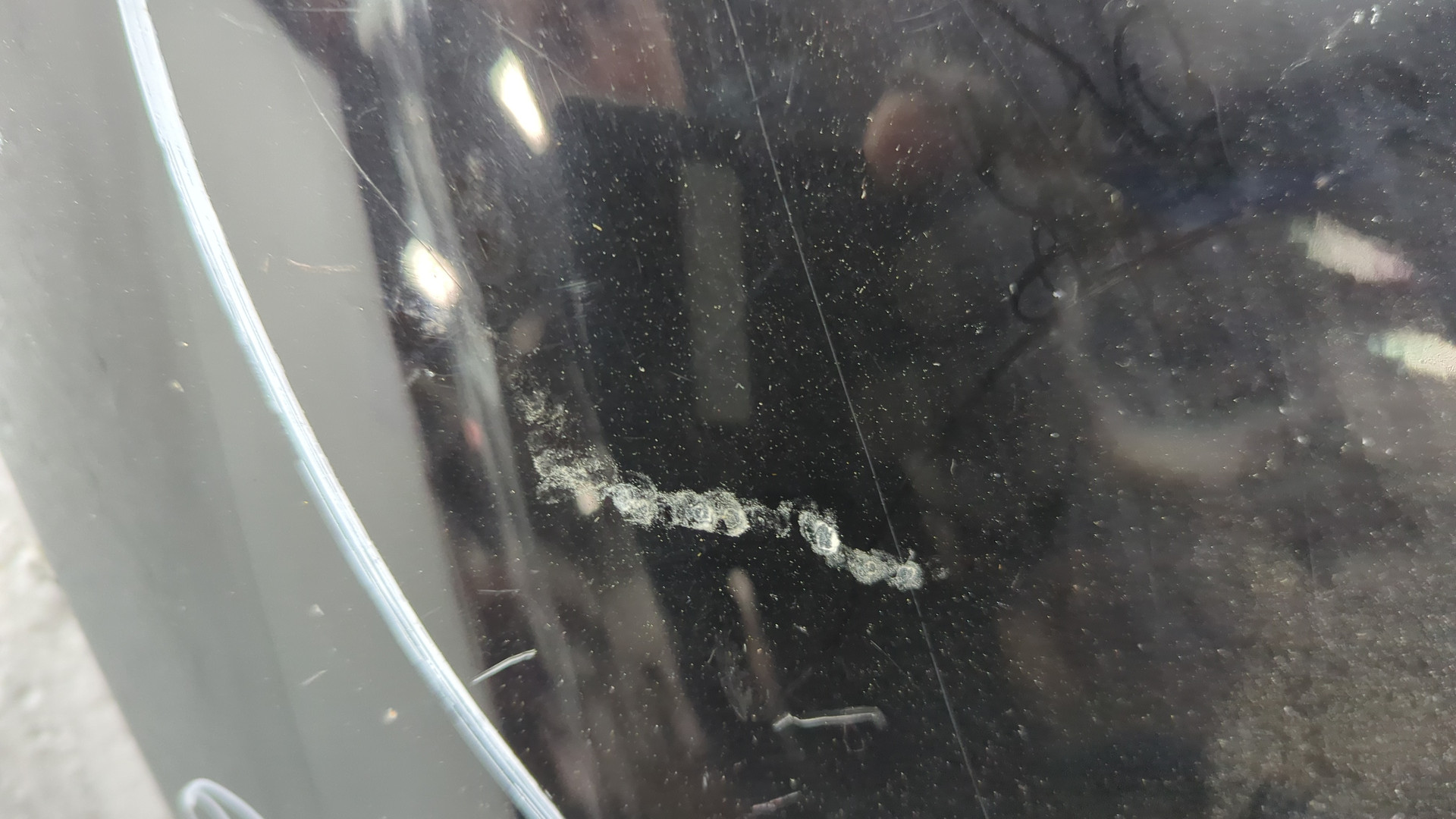 Крыло переднее правое