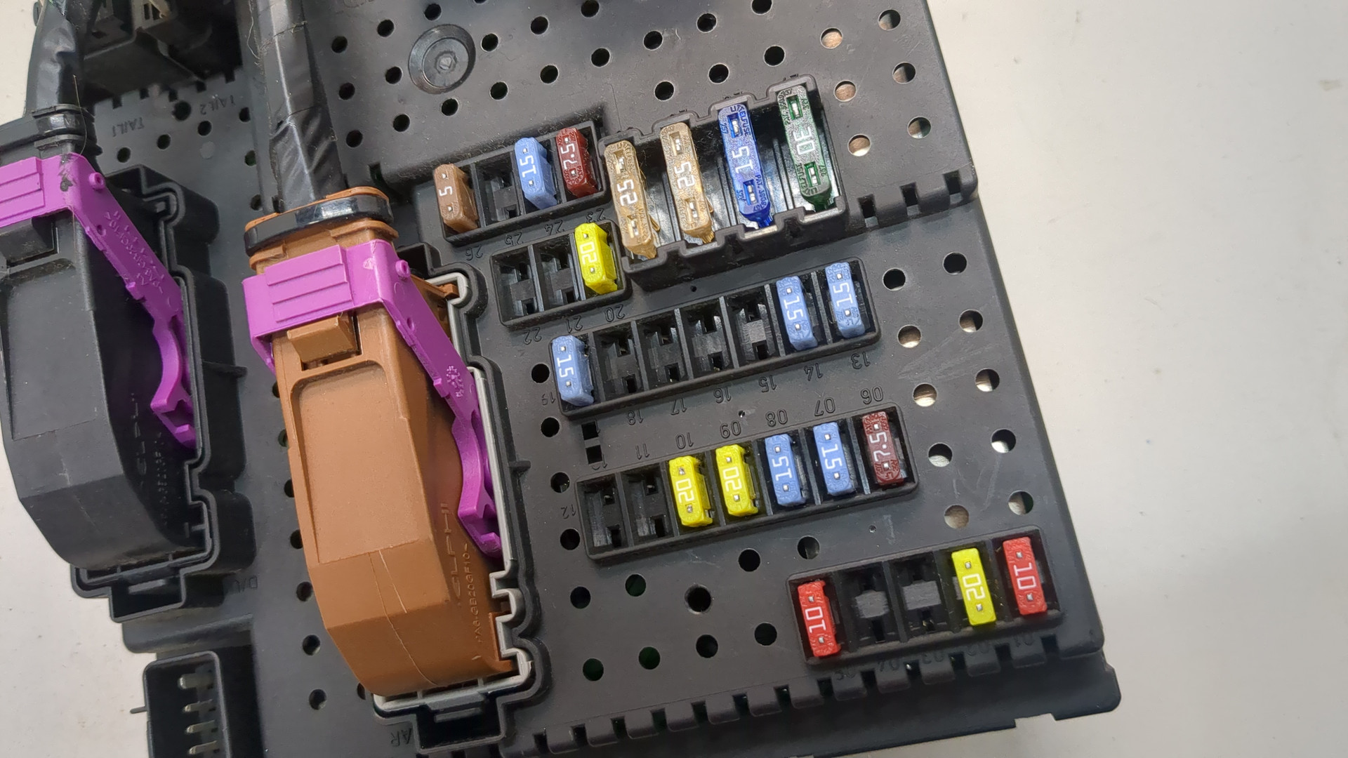 Блок предохранителей