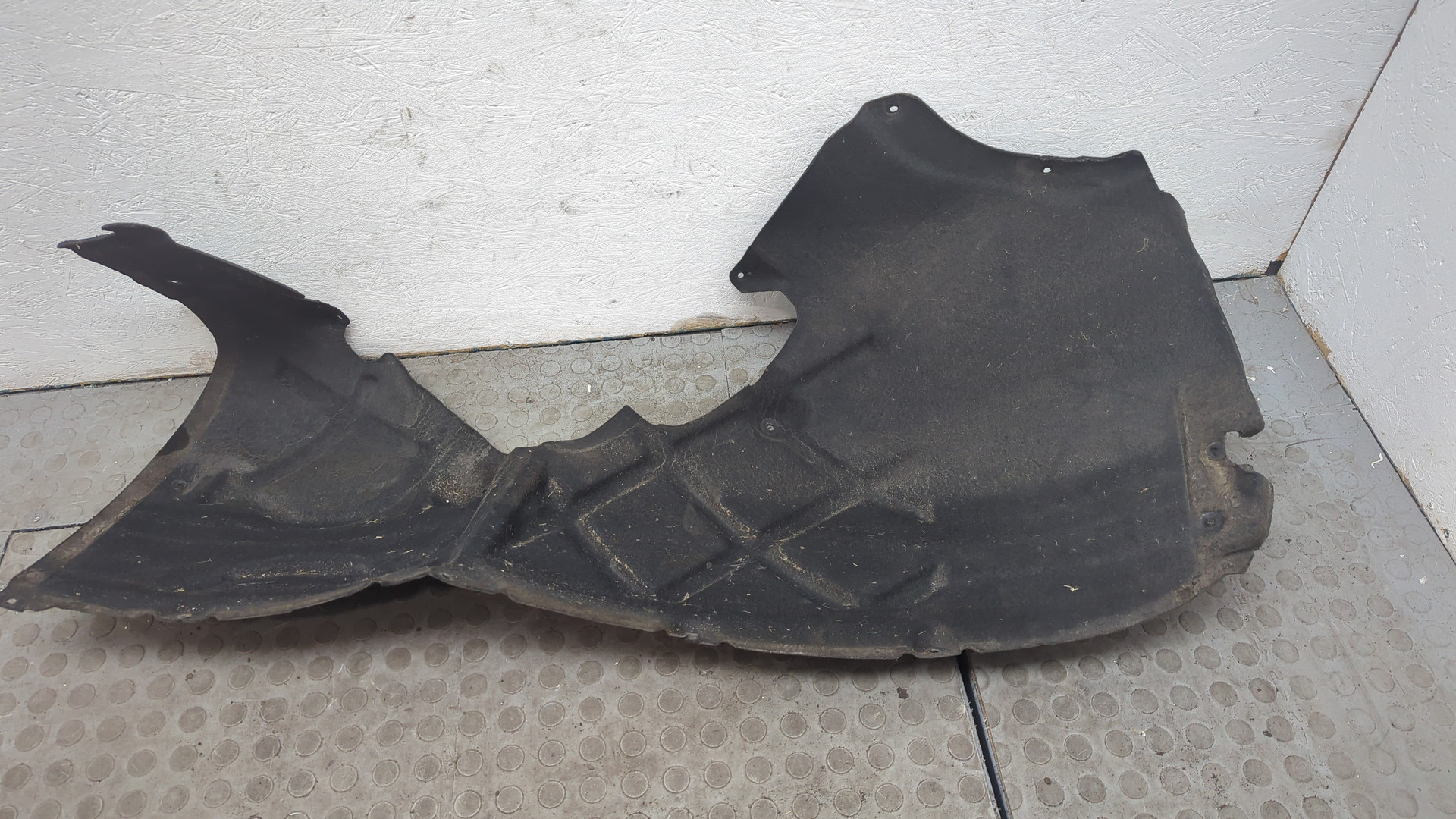 Локер передний правый