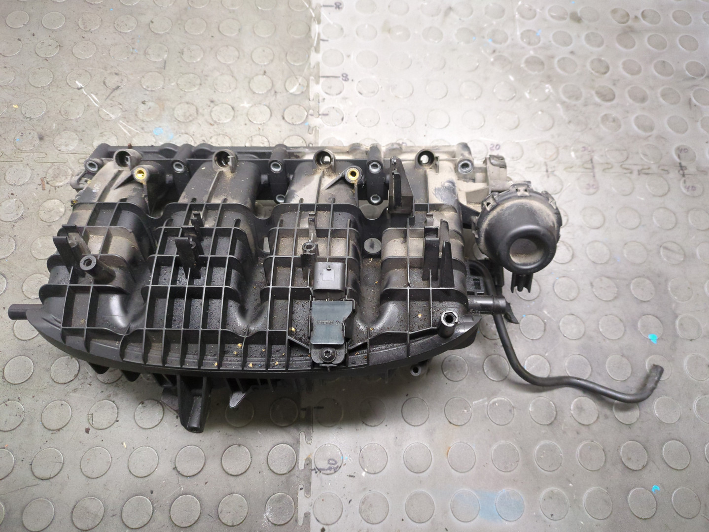 Коллектор впускной