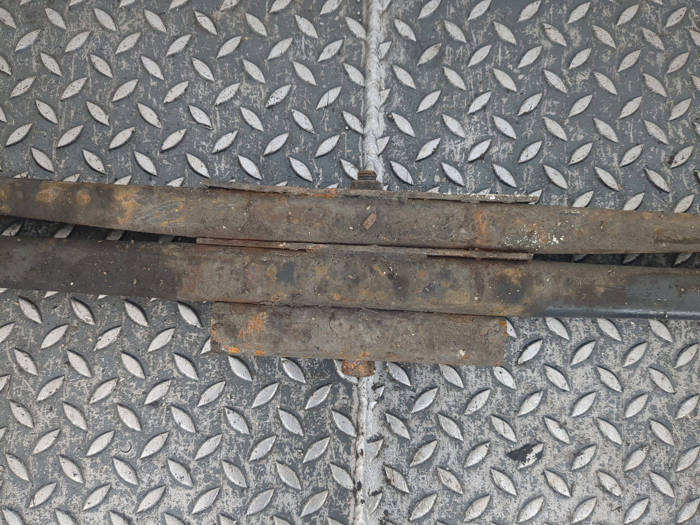 Рессора задняя