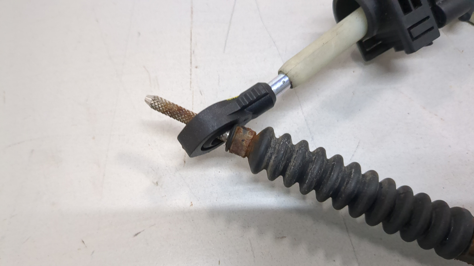 Трос КПП (выбора/переключения передач)