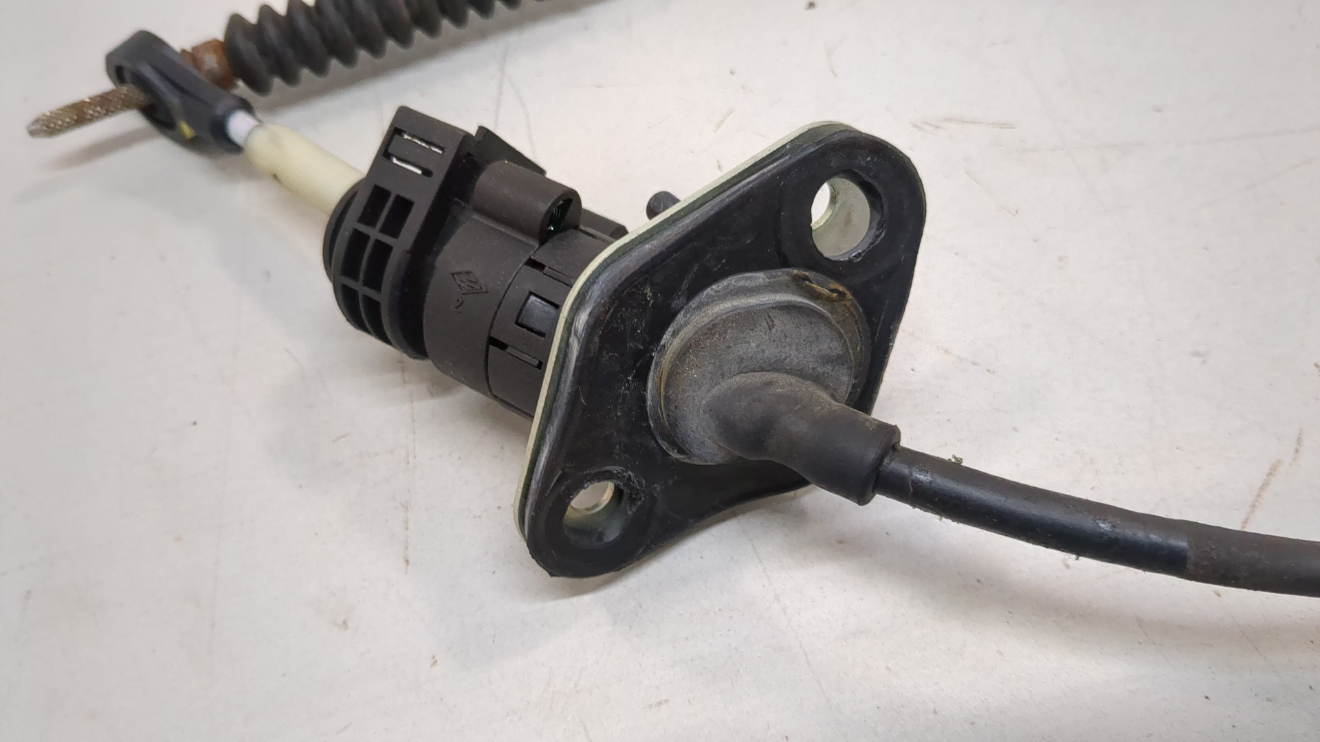 Трос КПП (выбора/переключения передач)