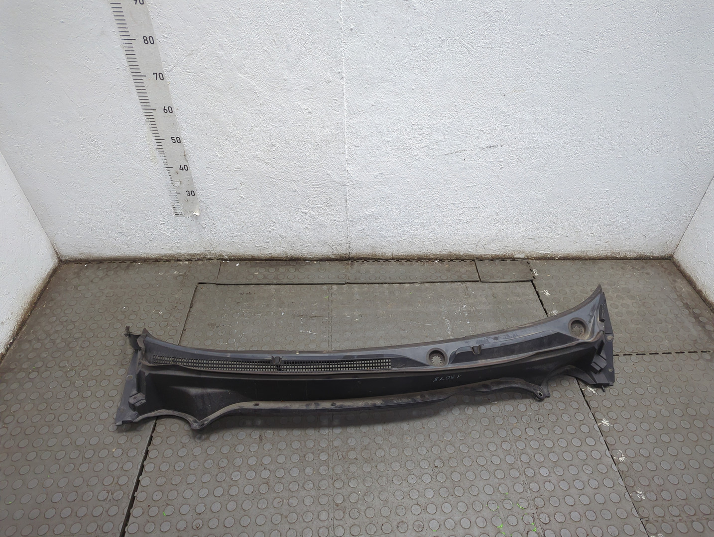 Решетка стеклоочистителей (Жабо)