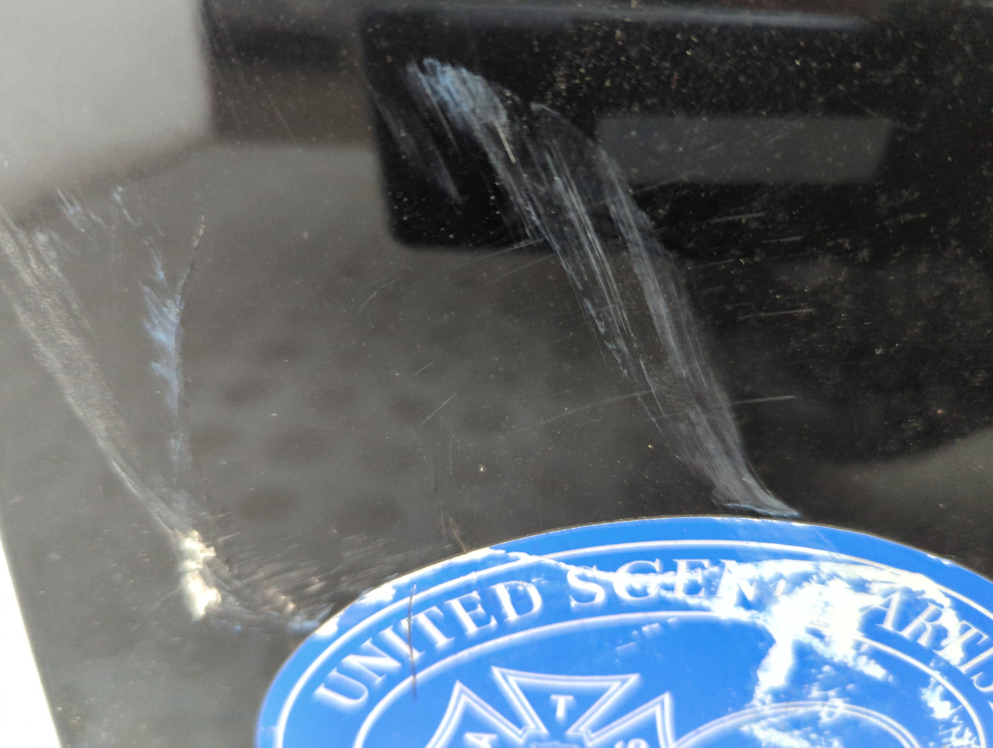 Дверь багажника