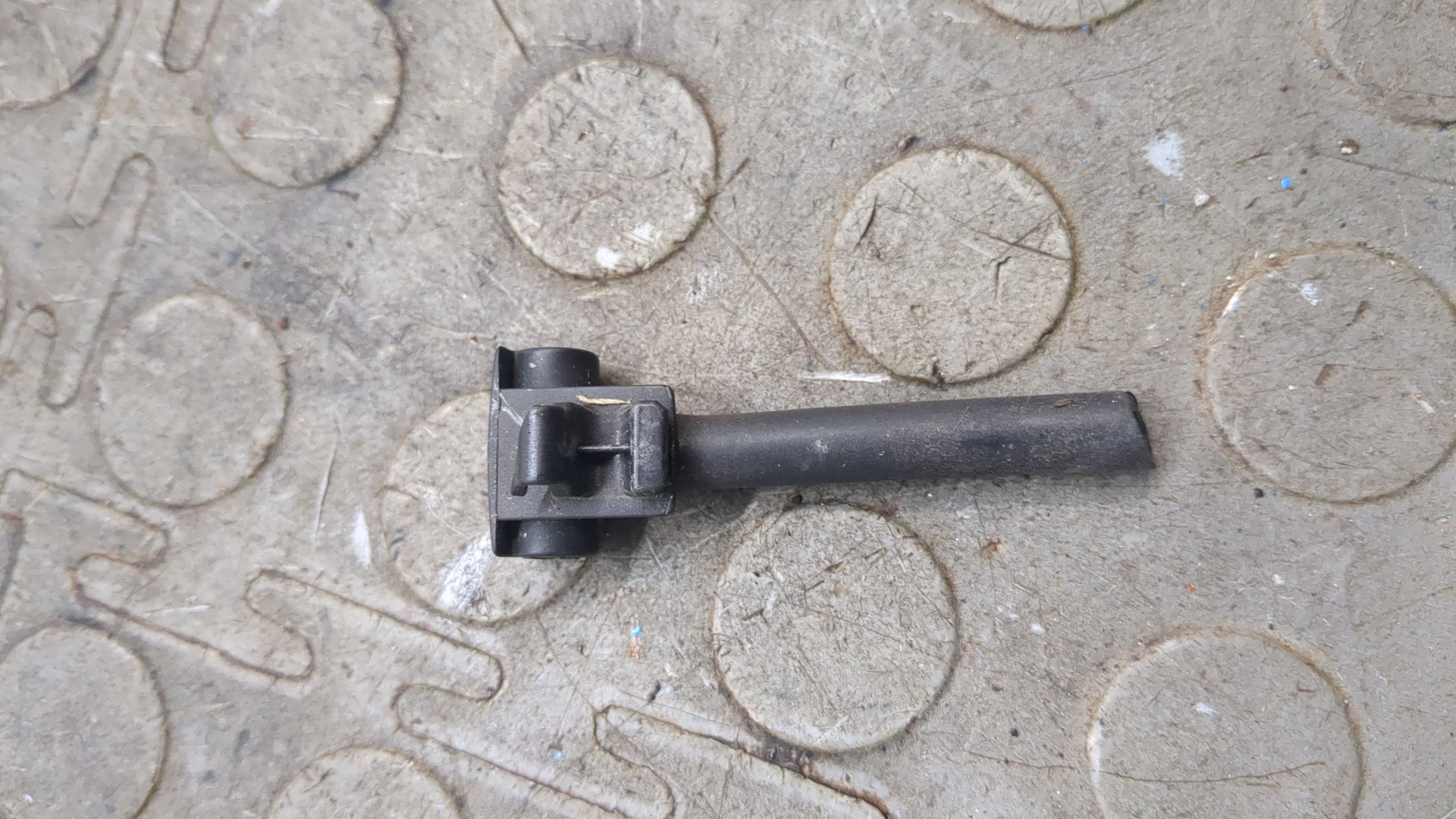 Форсунка омывателя лобового стекла