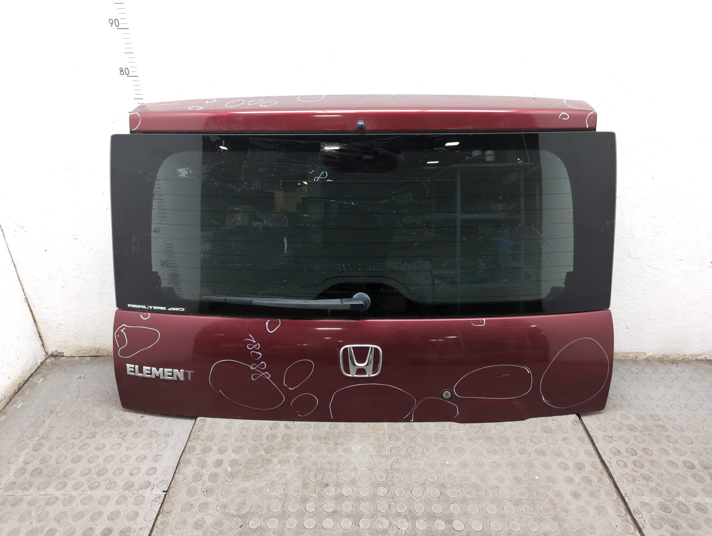 Дверь багажника