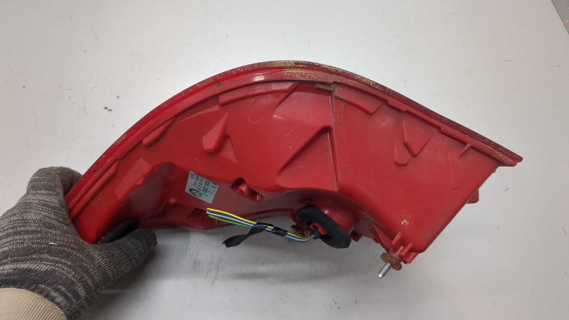 Фонарь задний левый