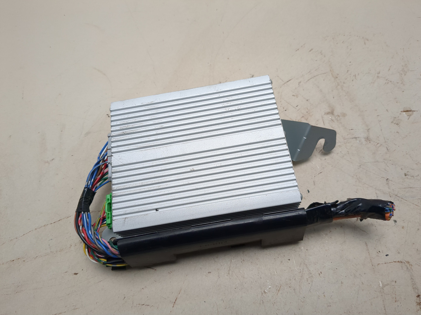 Усилитель акустической системы