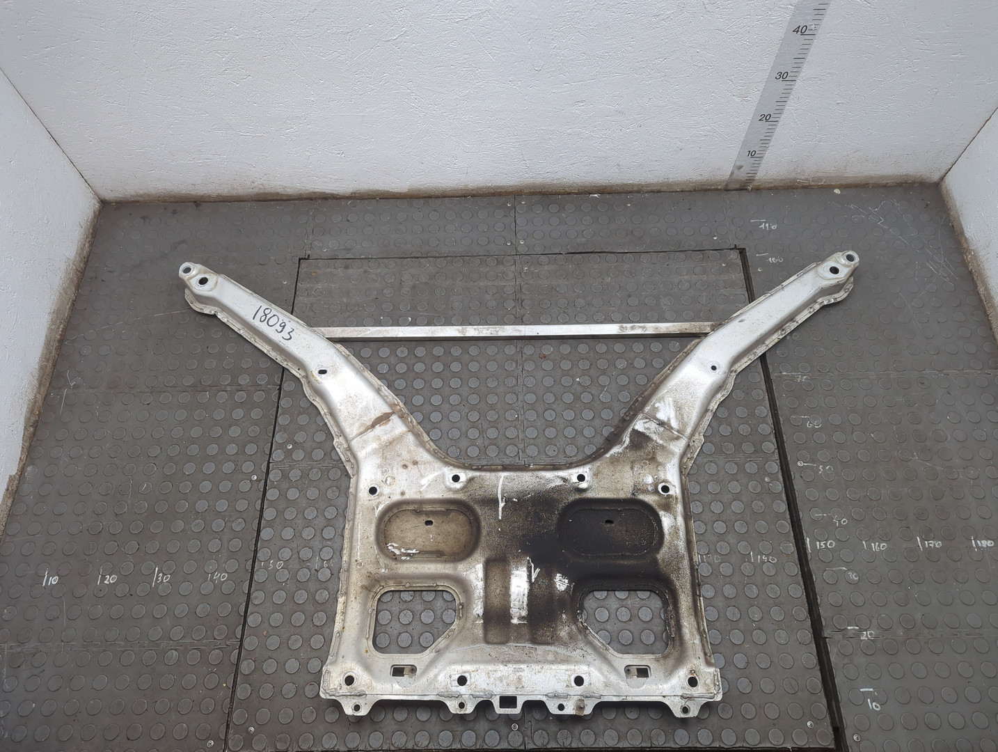 Балка подмоторная