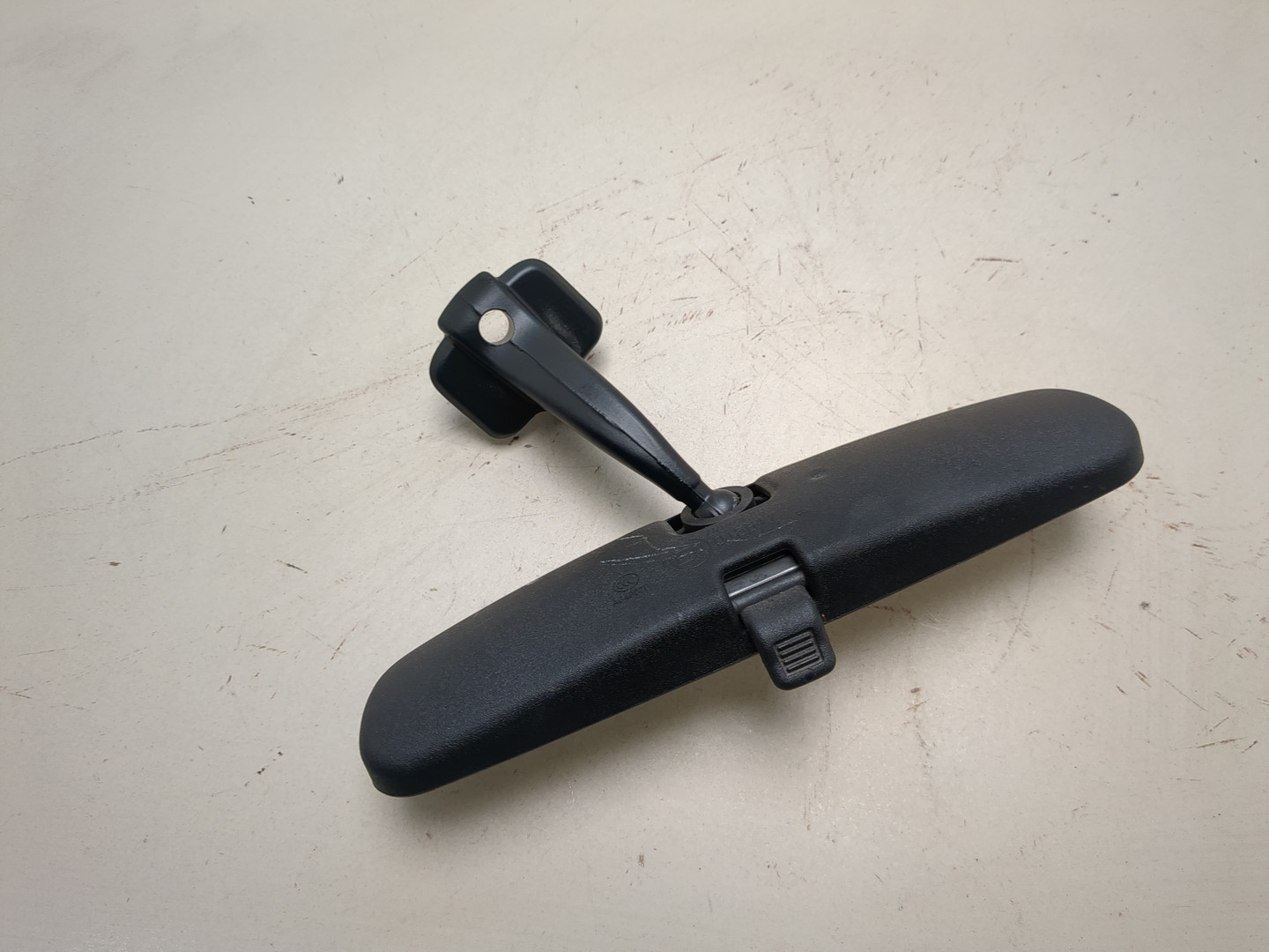 Зеркало заднего вида