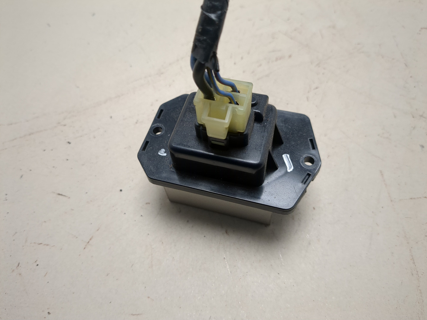 Резистор отопителя