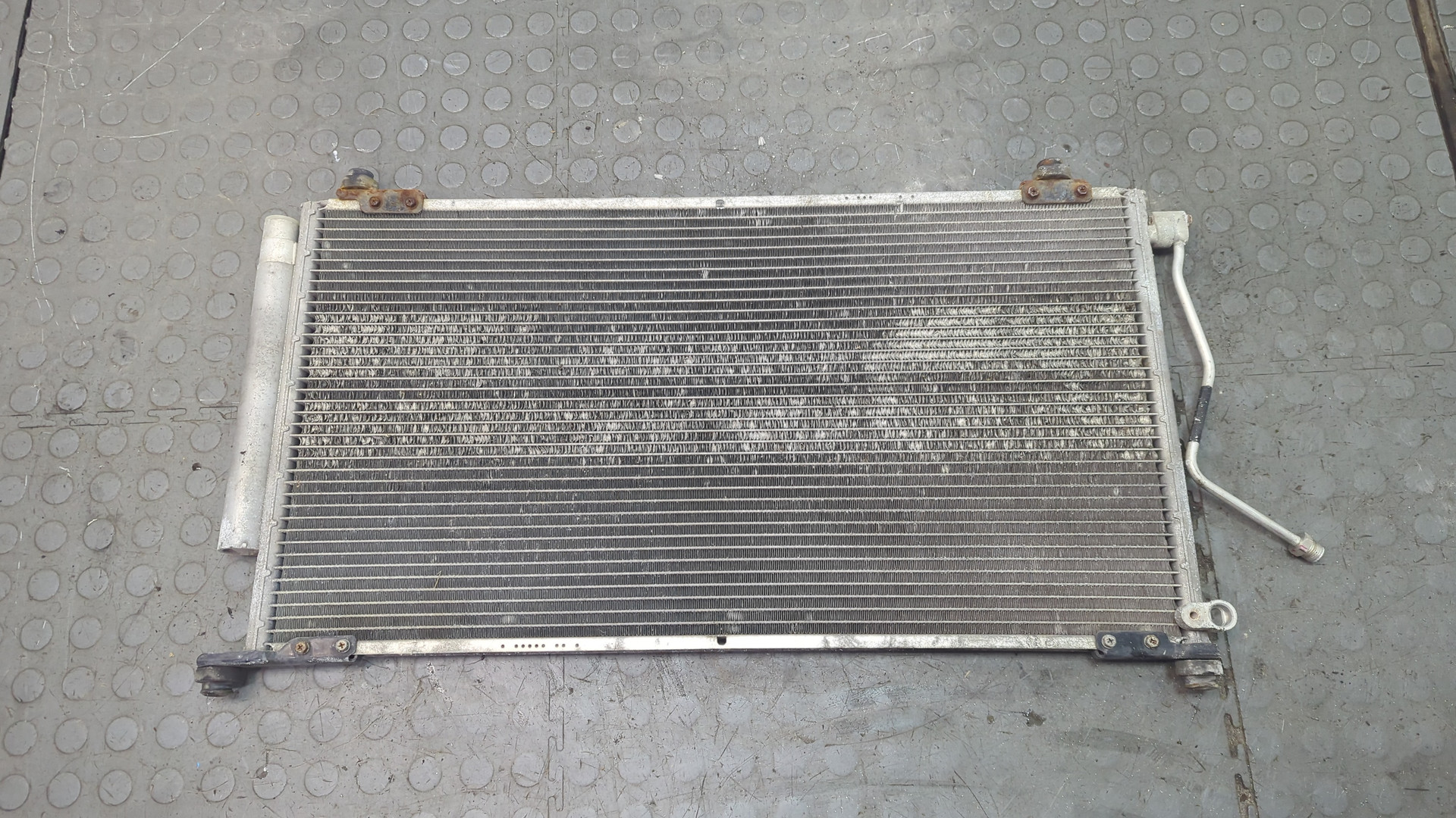 Радиатор кондиционера / конденсер
