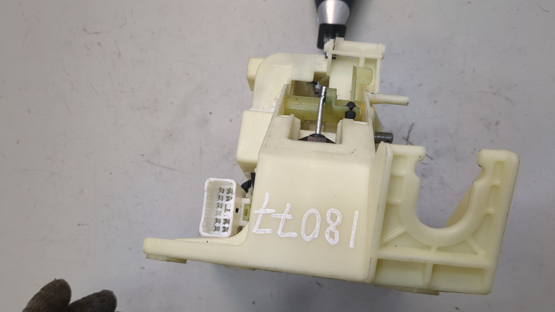 Кулиса МКПП / АКПП