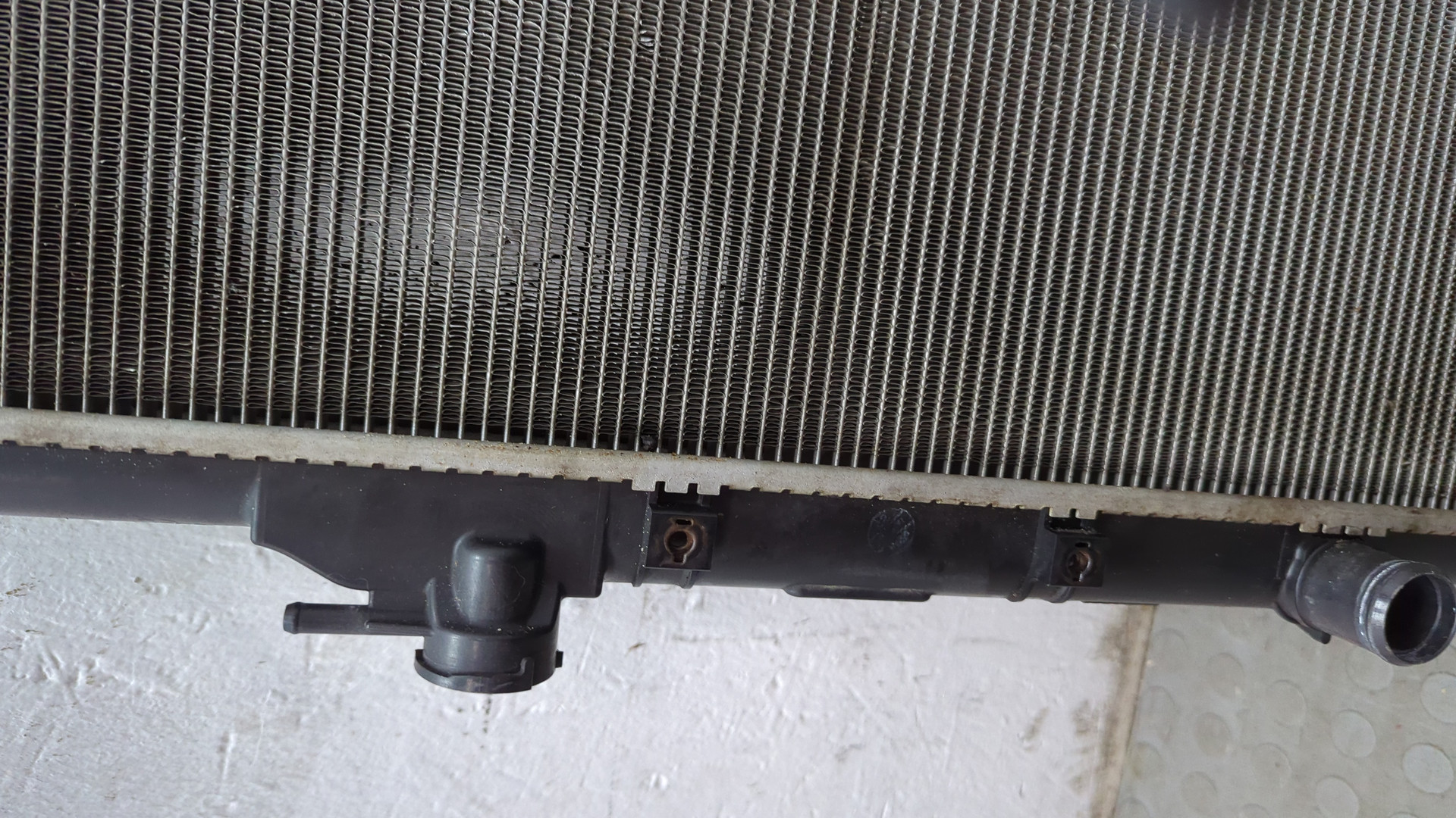 Радиатор охлаждения двигателя основной