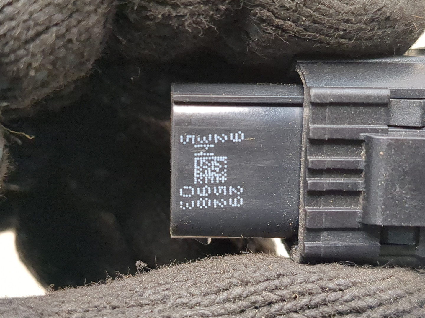 Кнопка открывания багажника