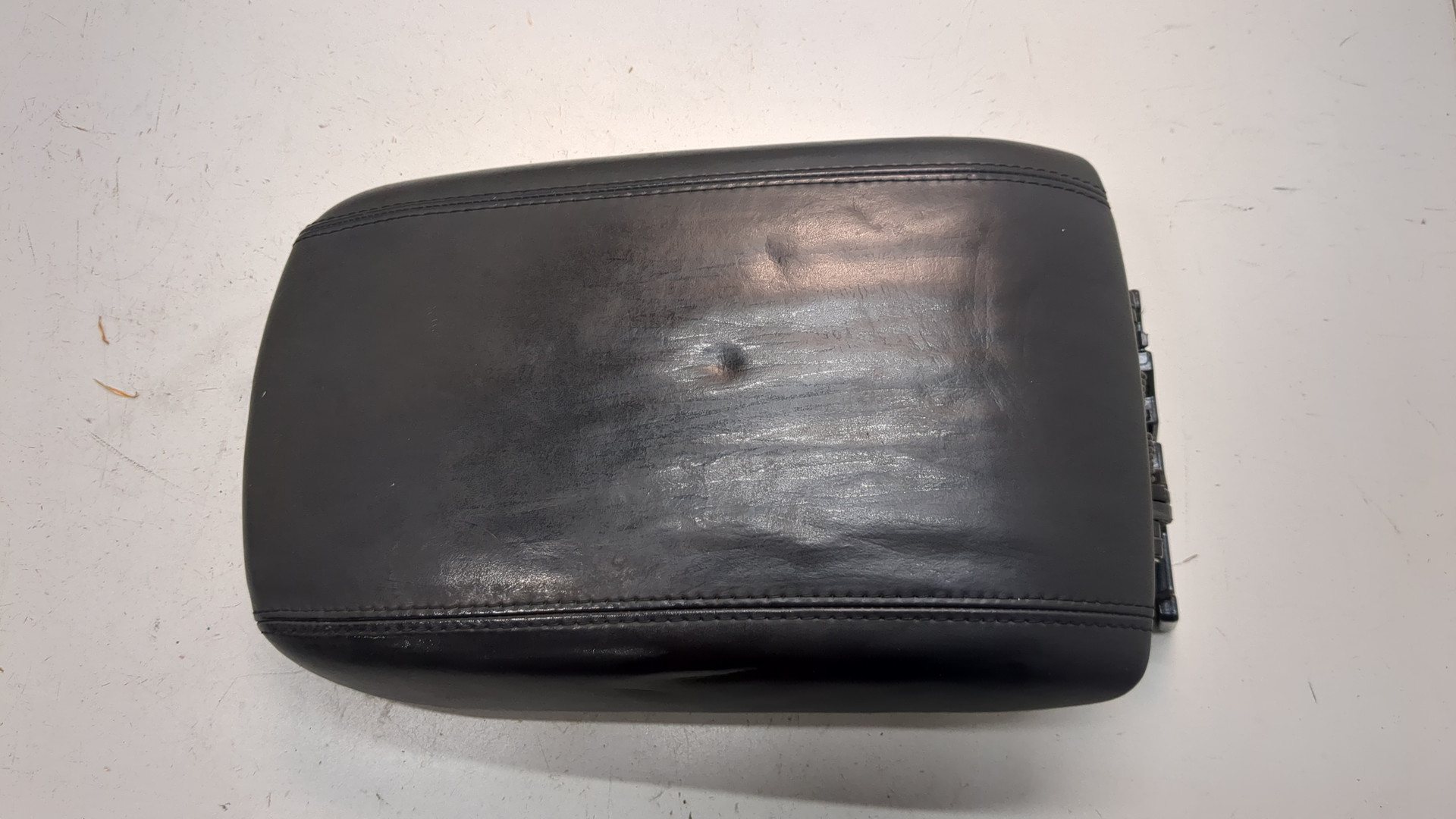 Подлокотник