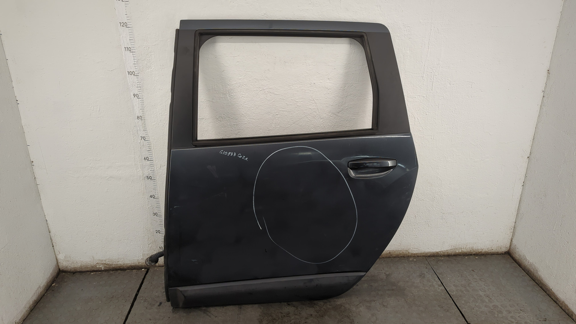 Дверь задняя левая