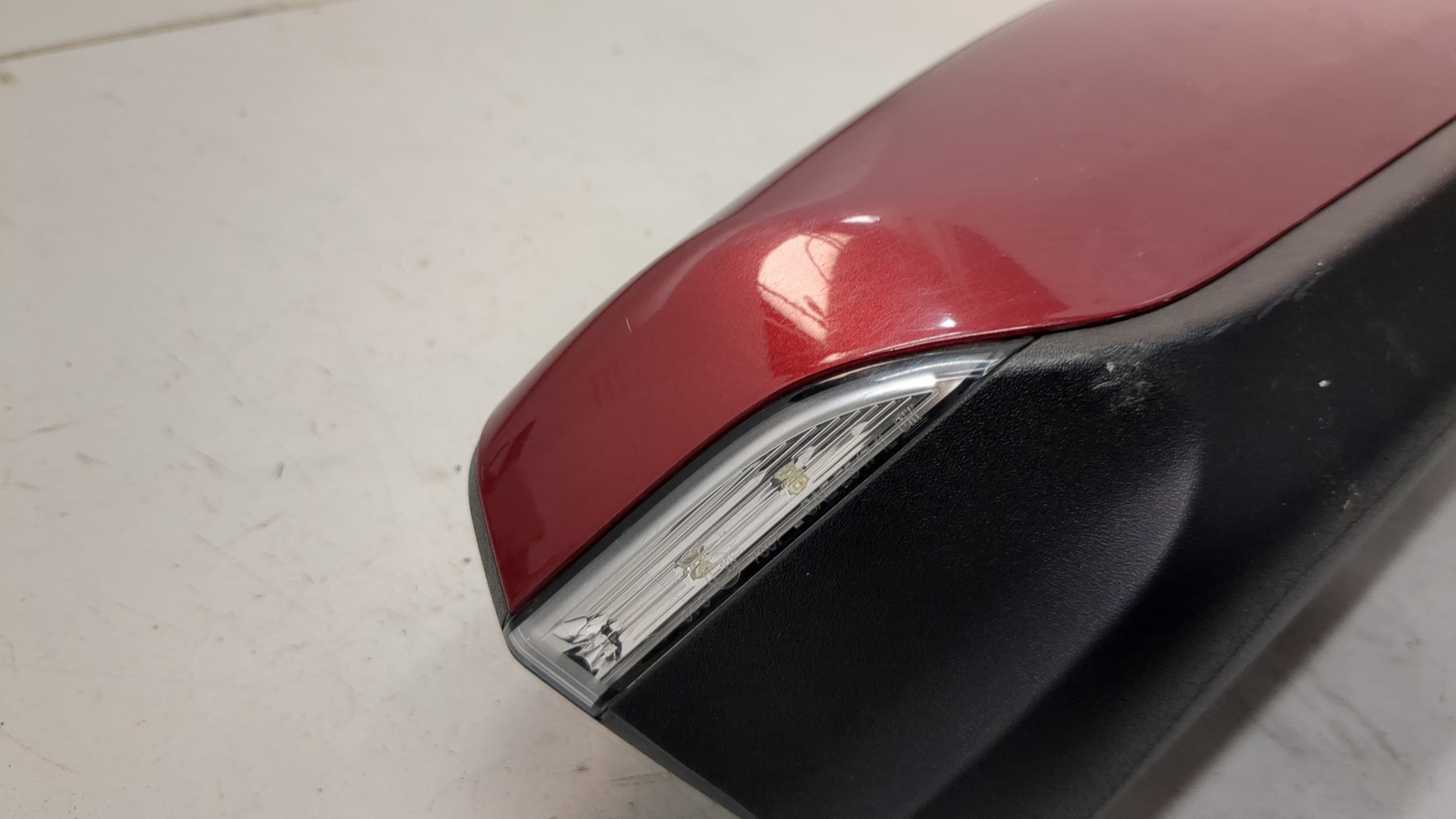 Зеркало правое электрическое