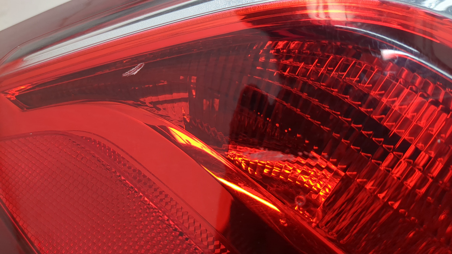 Фонарь задний левый