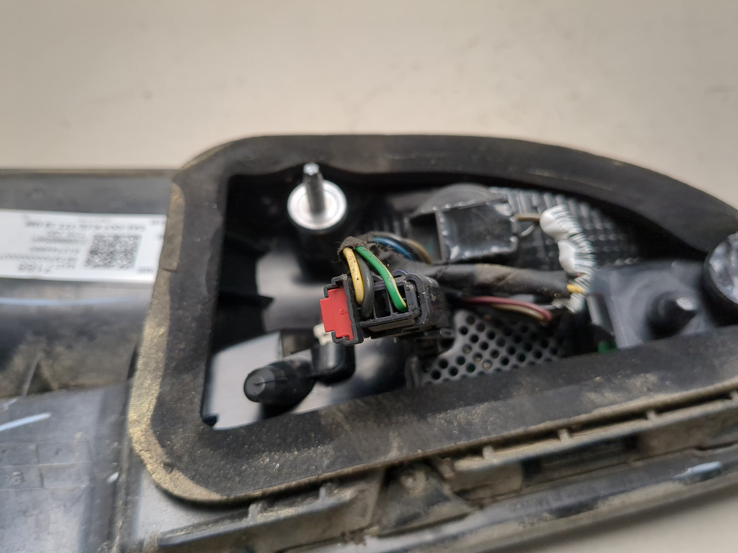 Фонарь задний внутренний левый