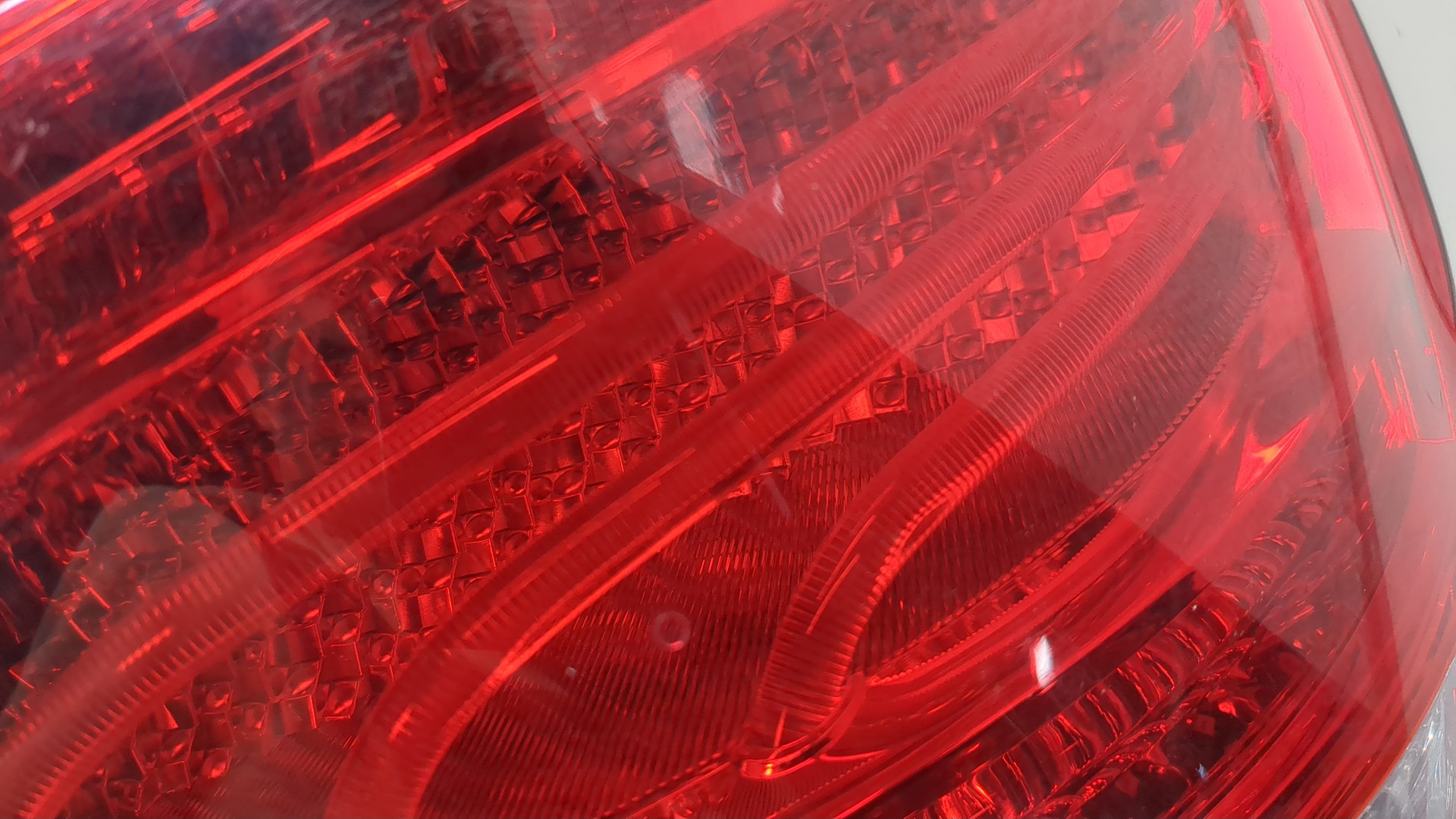 Фонарь задний правый