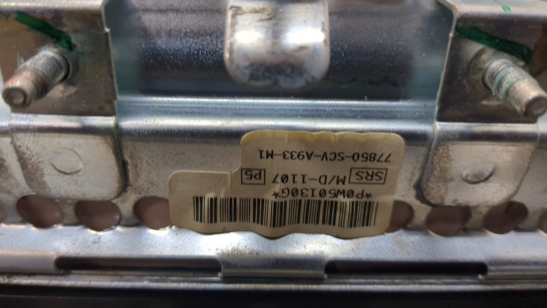 Подушка безопасности пассажирская (в торпедо)