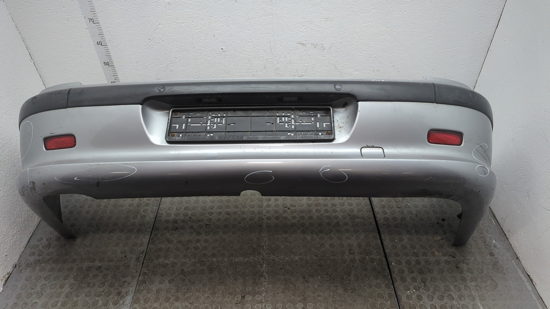 Бампер задний