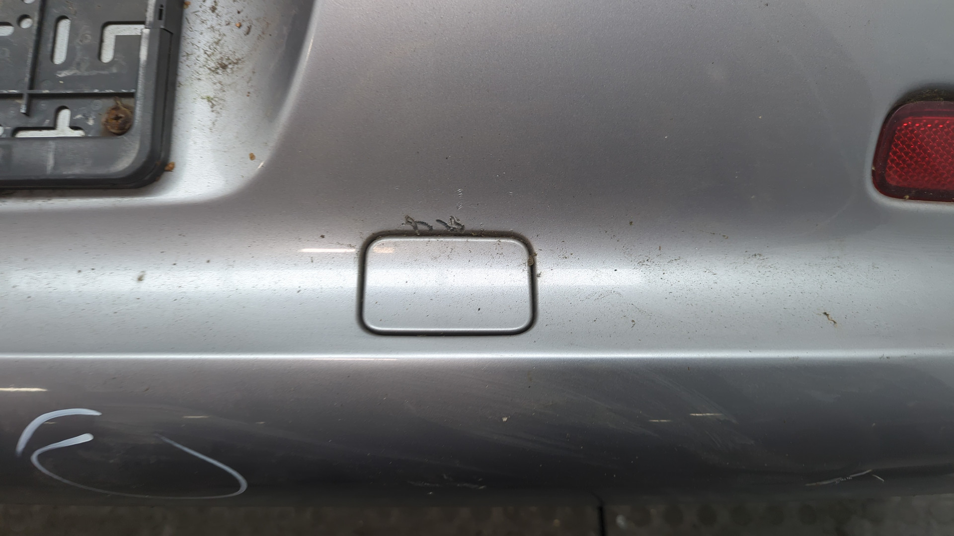 Бампер задний