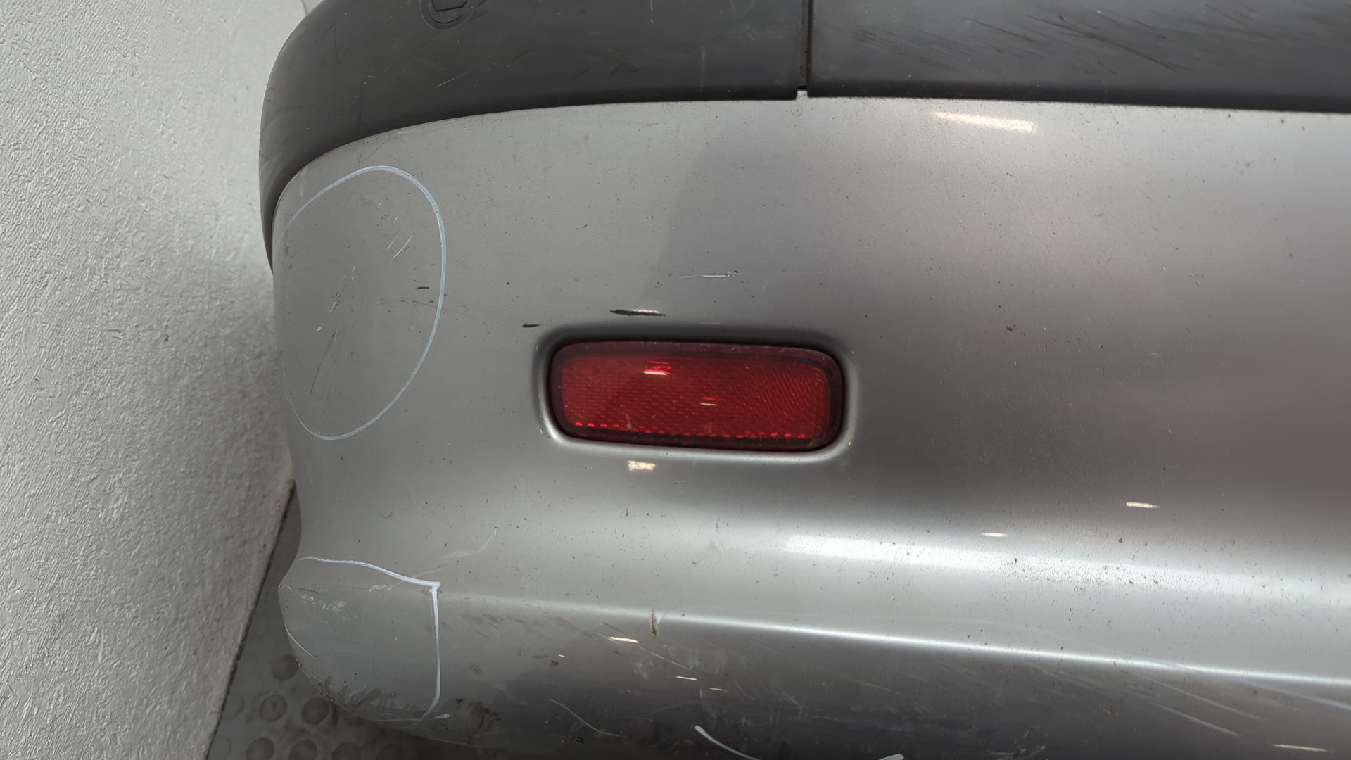 Бампер задний