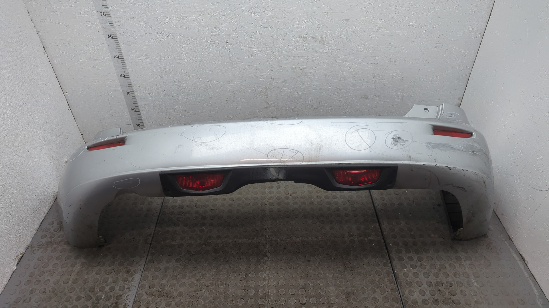 Бампер задний