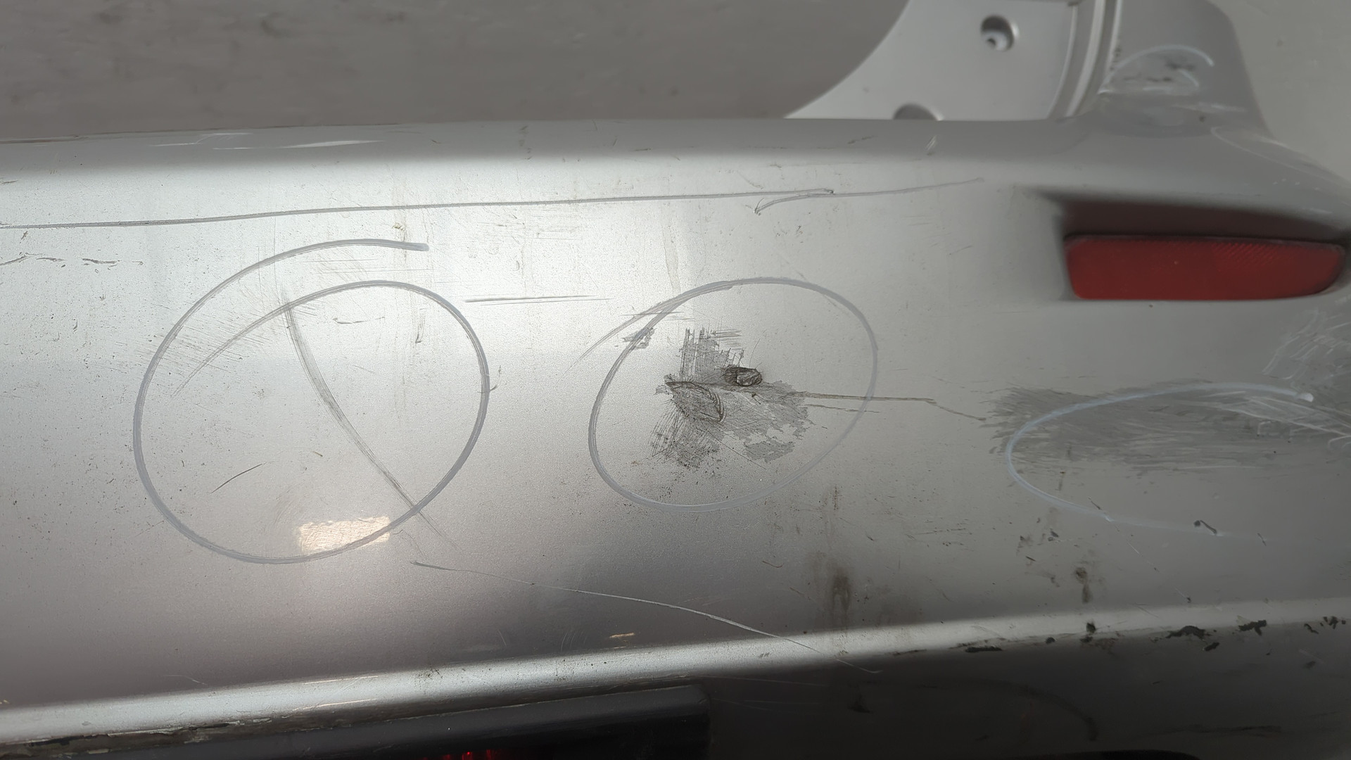 Бампер задний