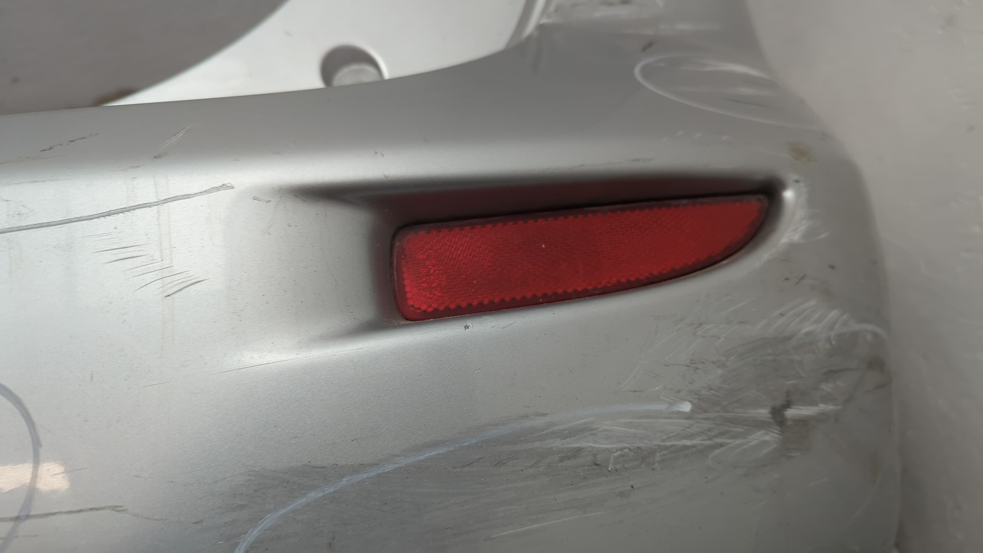 Бампер задний