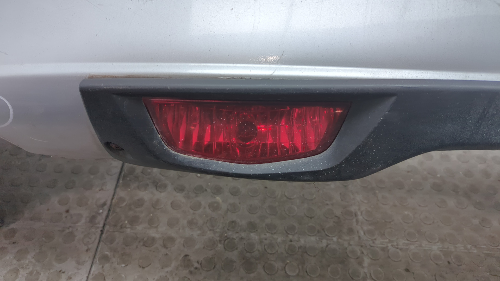 Бампер задний