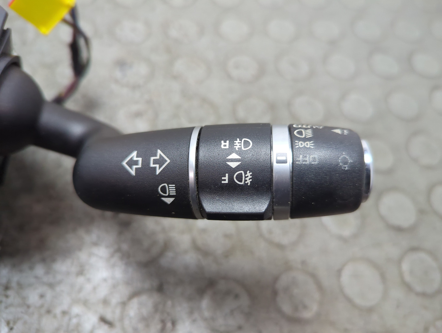 Переключатель подрулевой